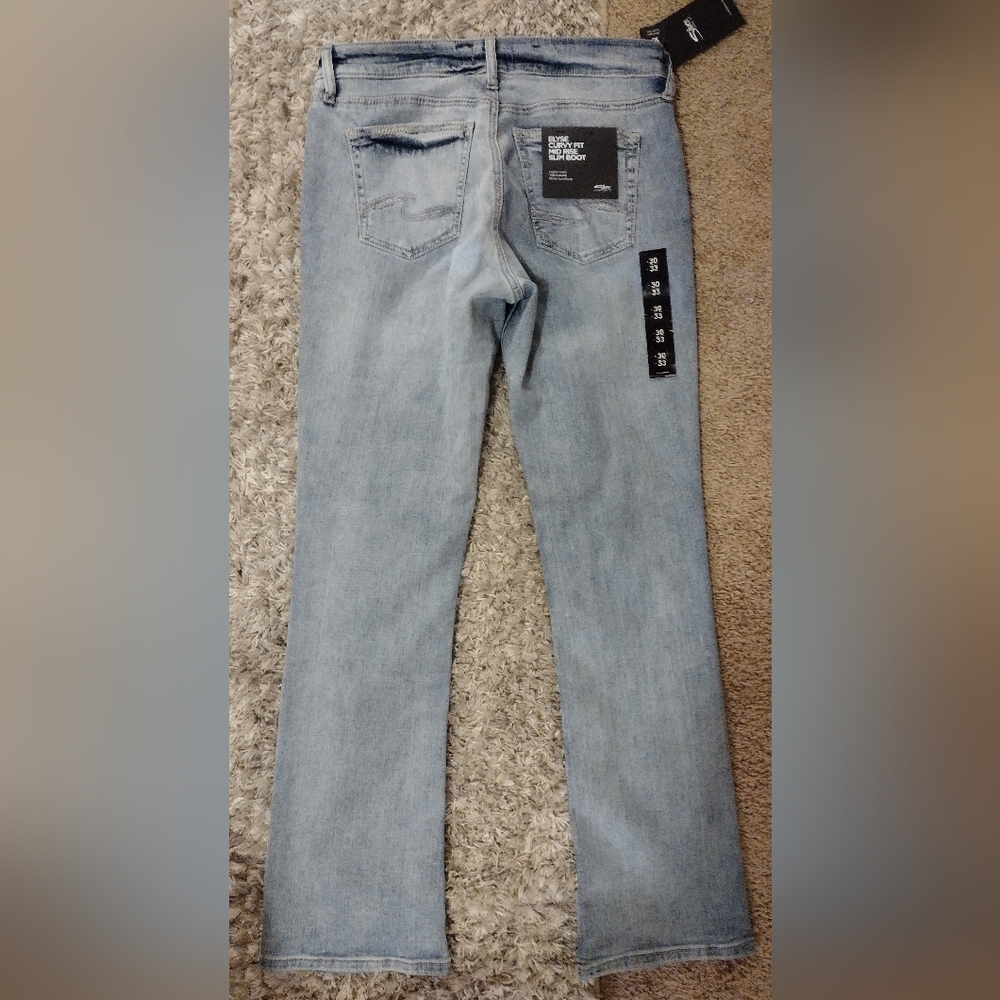 BNWT Women's Silver Brand Mid Rise Slim Boot Cut Jeans